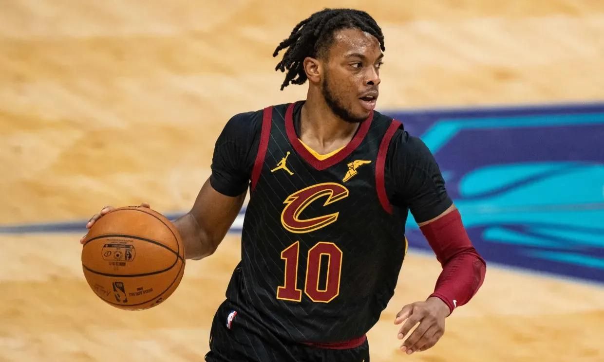  赛后体能课后；法兰克福回应争议备战全明星赛；目标明确；控场能力受关注