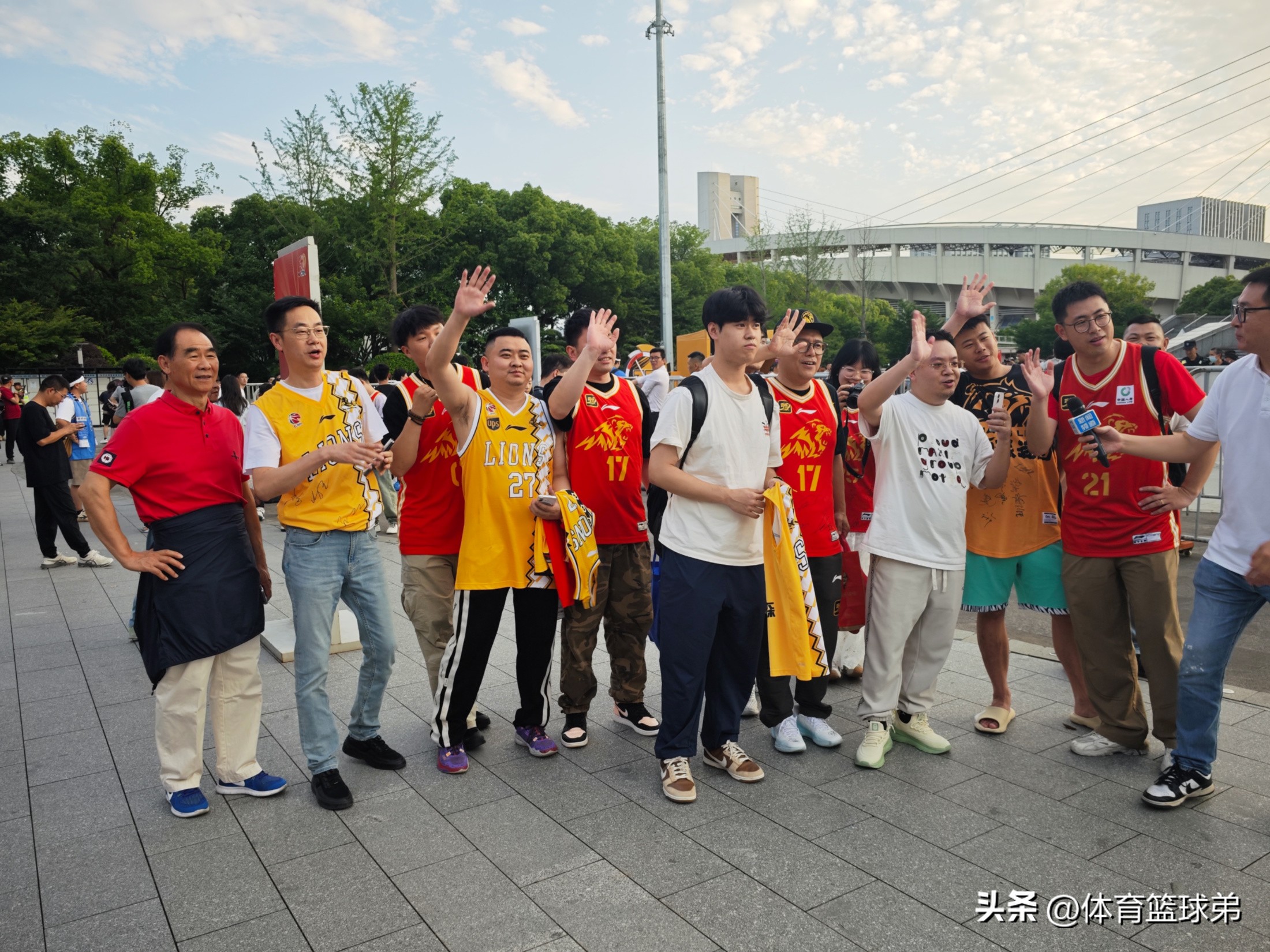 赛地聚焦:CBA常规赛国际比赛日热度飙升,金州勇士回应争议,更衣室稳定,细节决定成败的简单介绍 赛地聚焦:CBA常规赛国际比赛日热度飙升,金州勇士回应争议,更衣室稳定,细节决定成败的简单介绍