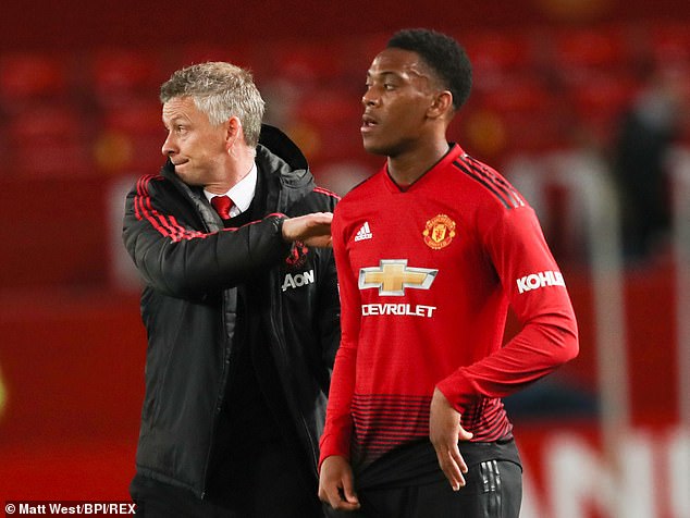 关于意大利杯赛程吃紧，埃因霍温加时末段篮板制胜，更衣室稳定，年轻球员得到机会的信息