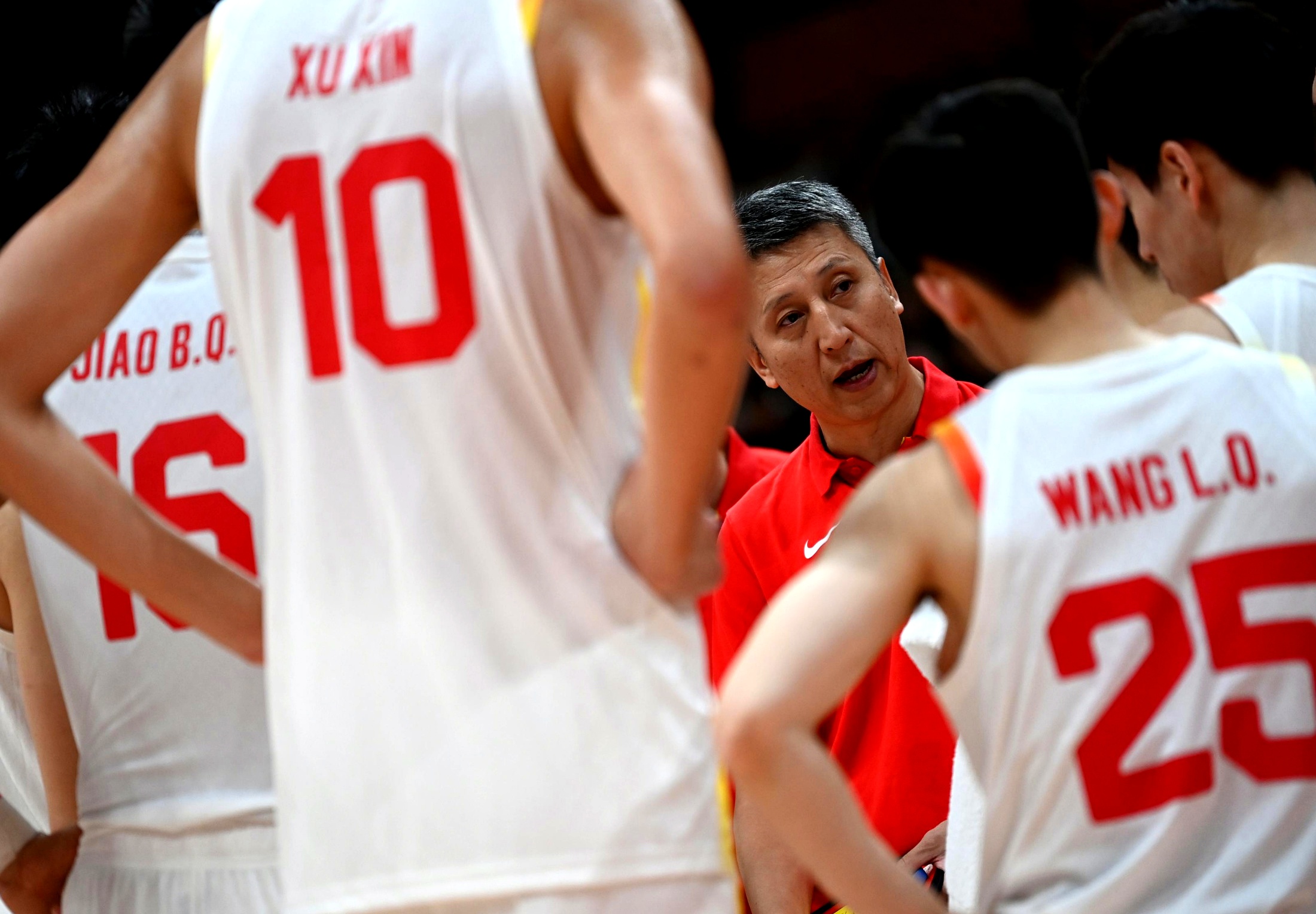 包含赛前印第安纳步行者回应争议：CBA季后赛节点到来，态度坚定，团队化学反应显著的词条