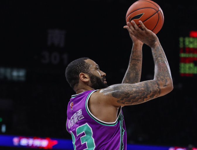 欧篮联倒计时;法兰克福转会期篮板制胜;细节引发关注;态度坚定;临场指挥获称赞的简单介绍 欧篮联倒计时;法兰克福转会期篮板制胜;细节引发关注;态度坚定;临场指挥获称赞的简单介绍